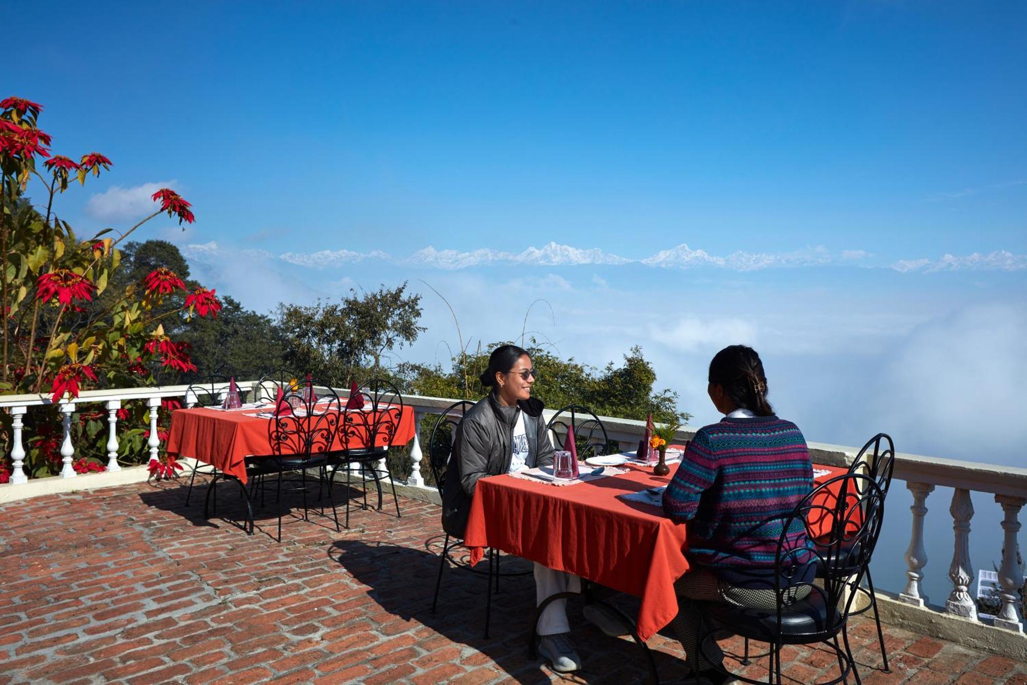 Dhulikhel Lodge Resort Exterior photo